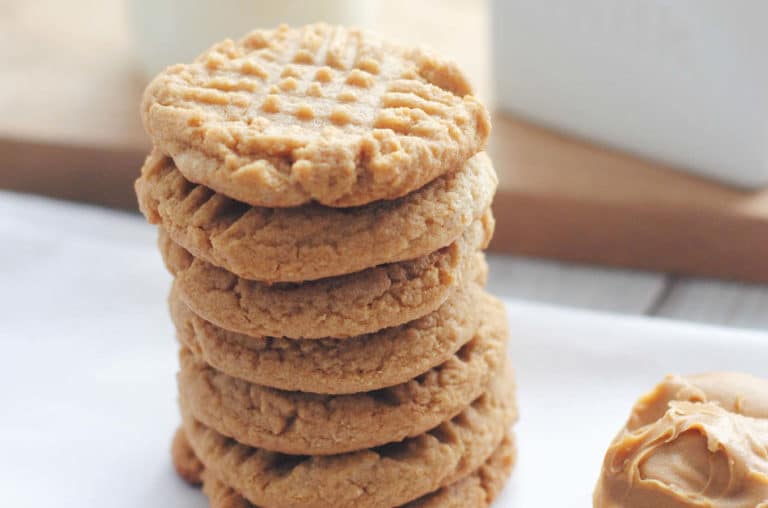 These 3 ingredient peanut butter cookies are keto friendly AND gluten free!