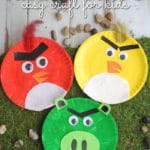 Kids will love this easy and cute Angry Birds paper plate craft!