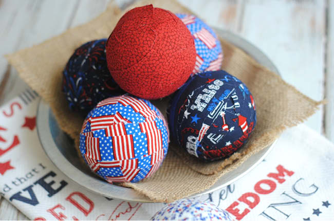 These quick and easy Patriotic Rag Balls will be perfect for your holiday table decor!