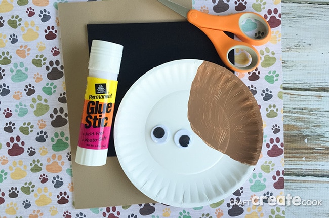 Kids will love this easy Secret Life of Pets craft!