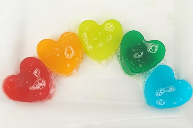 If your looking to make your regular ol' shower routine a little more exciting, then you'll want to make these Rainbow Shower Jellies!