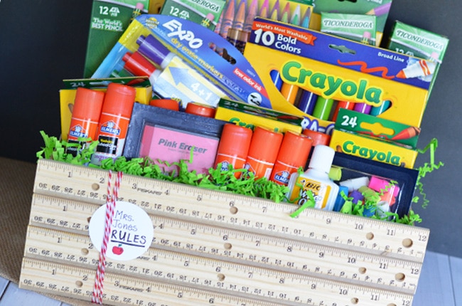 This back to school teacher gift is perfect to show your appreciation to all the hard work your teacher does!