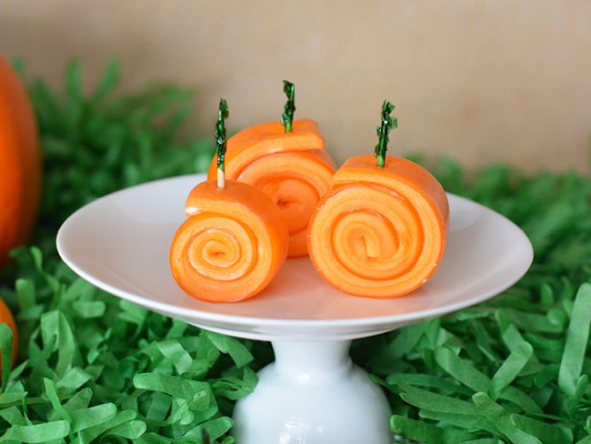 These 3 ingredient gluten free pumpkin treats will be perfect as a classroom snack or adorable on your Thanksgiving table.