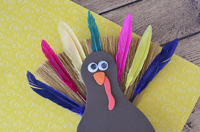 This Thanksgiving turkey craft is easy to make and looks great in your home.