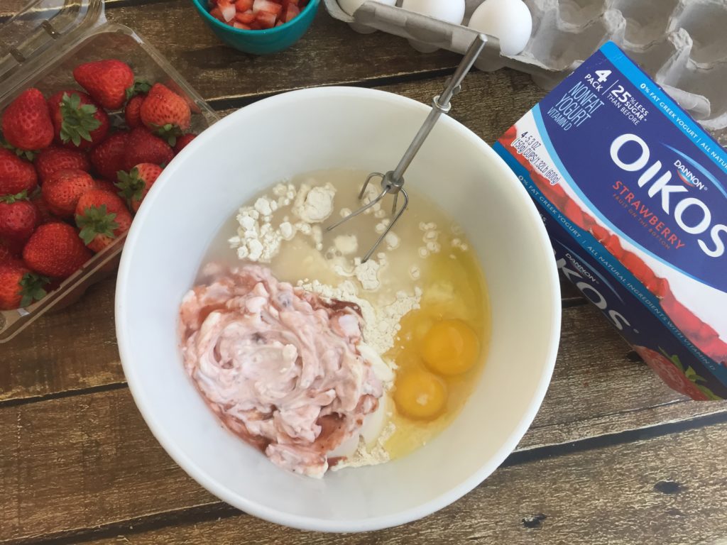 Your family will love these healthy strawberry Greek yogurt pancakes!