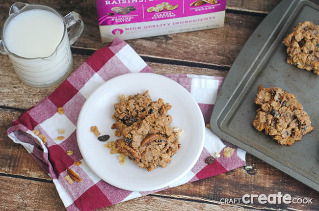 These breakfast cereal cookies are easy to make, delicious and perfect for breakfast or a healthy snack!