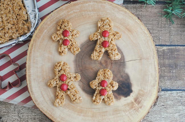 Looking for a last minute Christmas treat? These Gingerbread Rice Krispie Treats are as adorable as they are delicious!