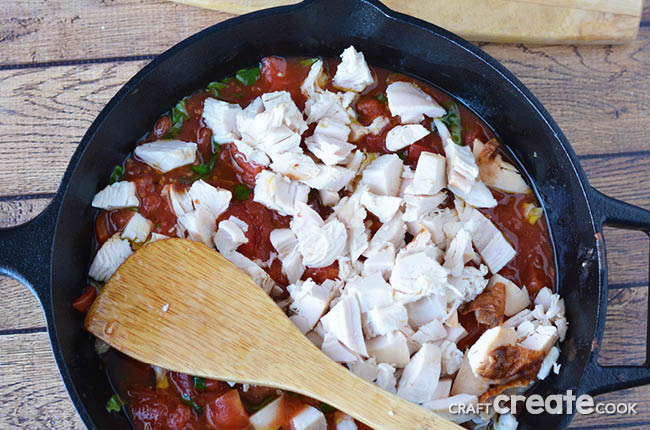 If you're looking for a tasty gluten free chicken skillet this is the best recipe!