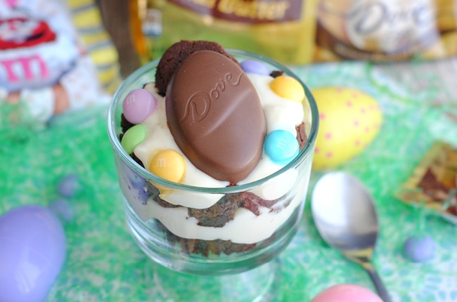 This chocolate peanut butter trifle recipe is perfect for Easter!