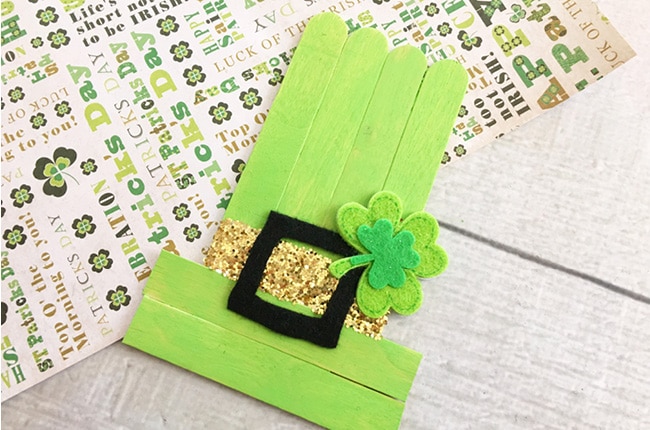 Make St. Patricks Day fun for the whole family and make our St. Patrick's Day Leprechaun Hat Kids Craft with the kiddos.