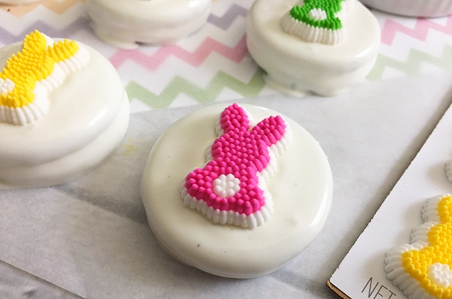 These White Chocolate Covered Easter Bunny Cookies are the quick fix for a last minute Easter treat.