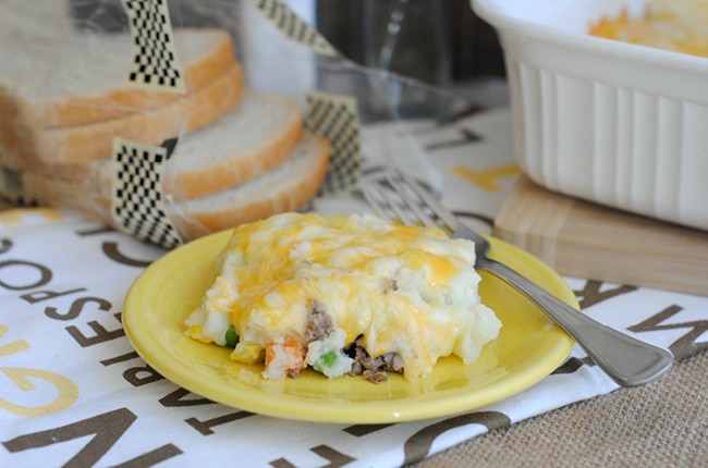 This easy leftover shepherd's pie recipe is so delicious your family won't realize it's made from leftovers!