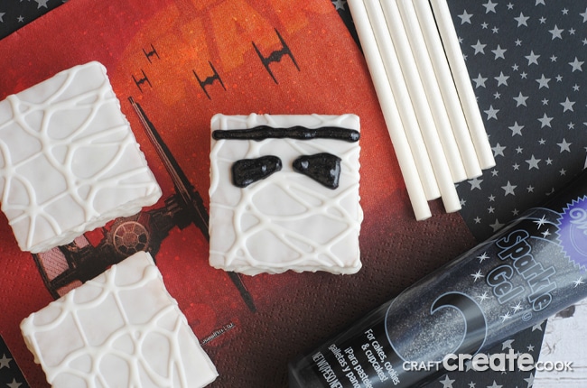 These Star Wars No Bake Storm Trooper Treats are the perfect treat for your Star Wars fan!