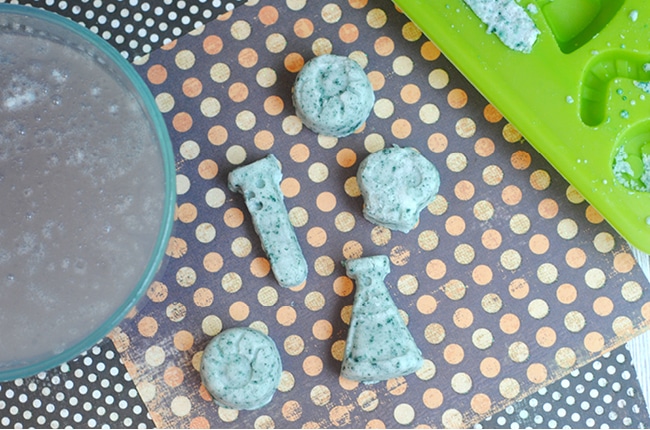 DIY Halloween bath bombs are inexpensive and fun to make and use!