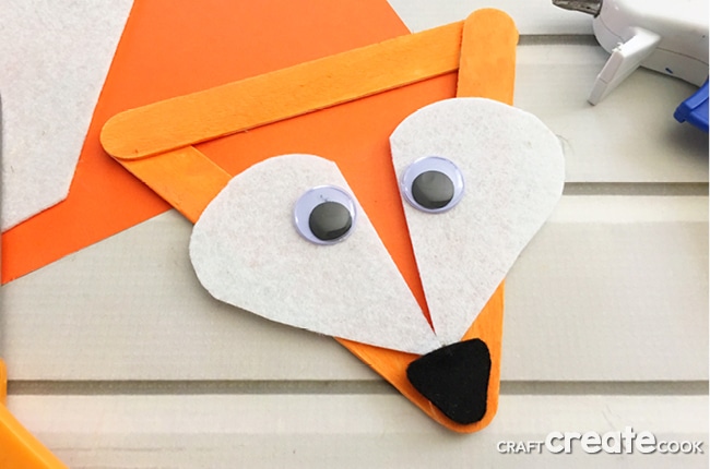 Our Popsicle Stick Fox Craft is easy to make and makes you think of all those adorable woodland animals.