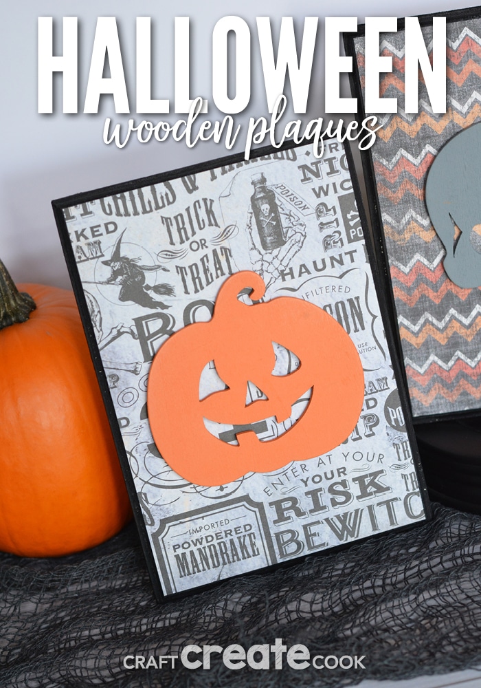 These wooden plaques are so easy to make you'll not only make them for Halloween but all holidays!