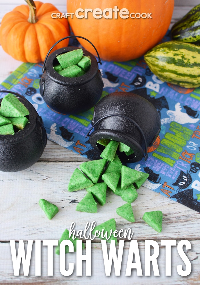 The kids will get a kick out of these edible witch warts for Halloween! 