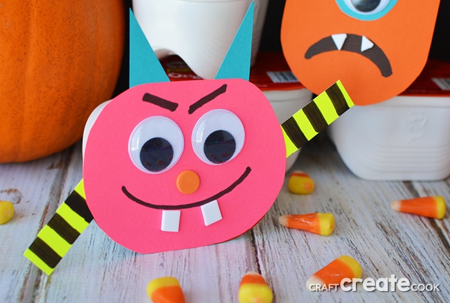 Grab the kids and make these easy monster themed Halloween snacks for the classroom!