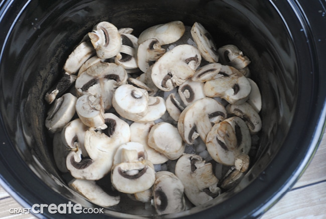 This slow cooker chicken & mushrooms recipe is perfect for a busy week night meal! 