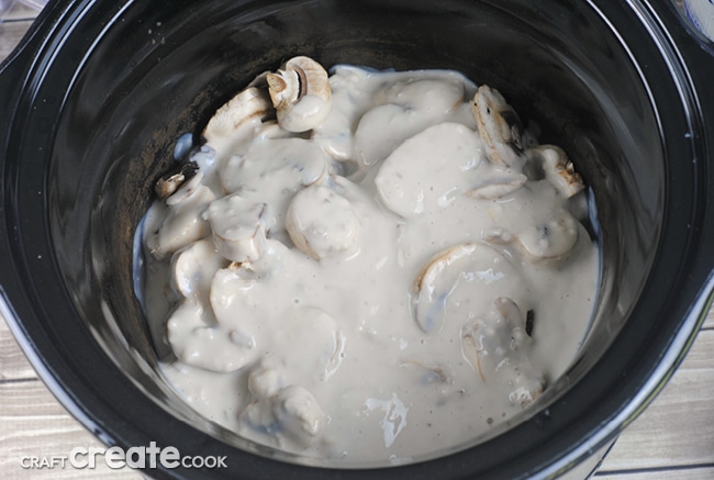 This slow cooker chicken & mushrooms recipe is perfect for a busy week night meal! 