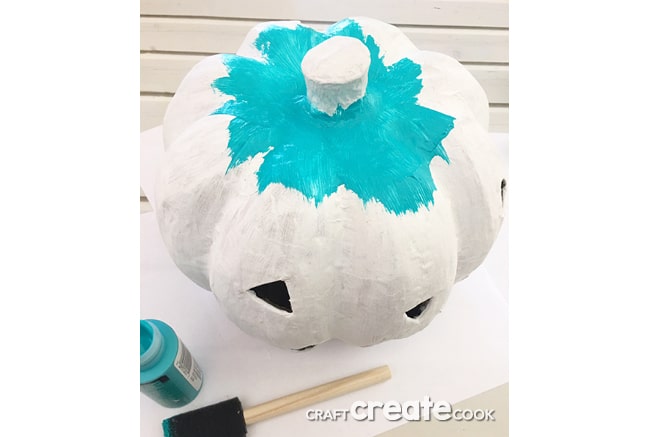 This is the Teal Pumpkin Project that you can use year after year!