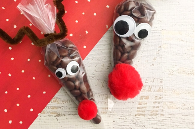 These Rudolph Treat Bags are filled with yummy chocolates and look like reindeer, now that's festive.