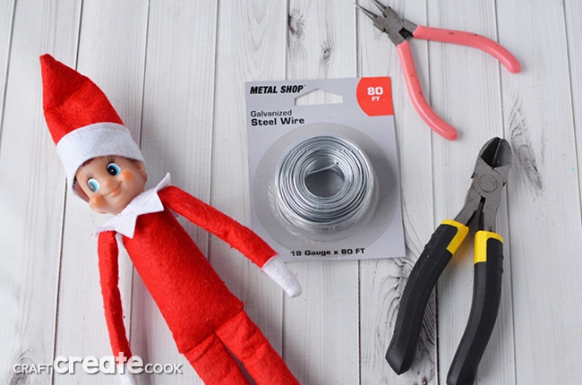 This 10 minute tutorial on how to make a bendable elf on the shelf is a life changer!