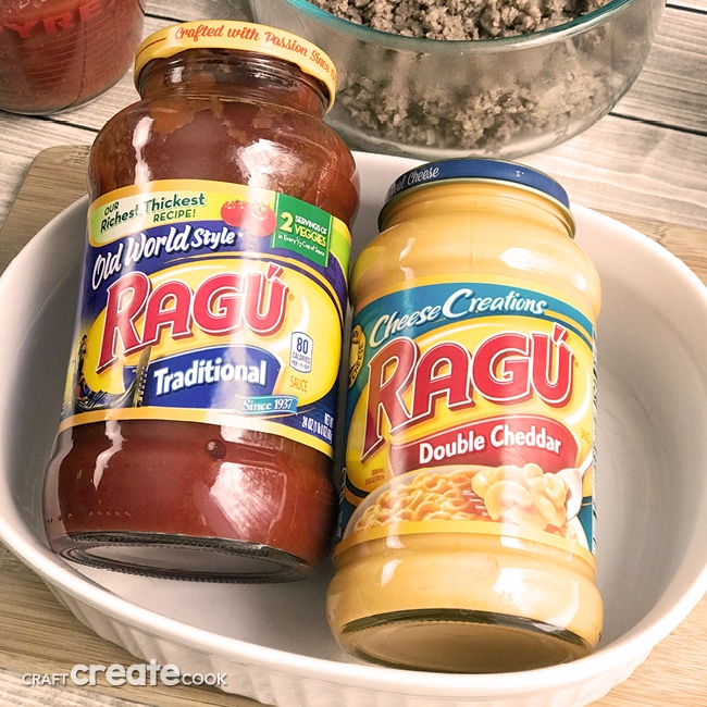 These easy and delicious dip recipes are perfect for game day! 