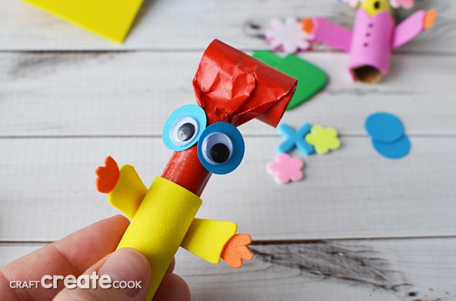 Let the kids use their imagination with our easy to make no sew finger puppets!