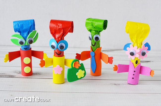 Let the kids use their imagination with our easy to make no sew finger puppets!