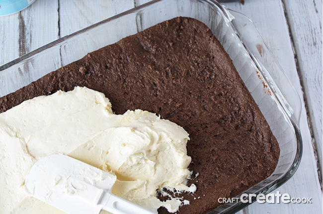 My Oreo cookie dessert is perfect for a large family gathering or just because you want something delicious!