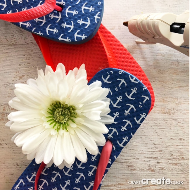 This 4th of July Flip Flop Wreath costs under $10 will have your house looking festive for the 4th of July.