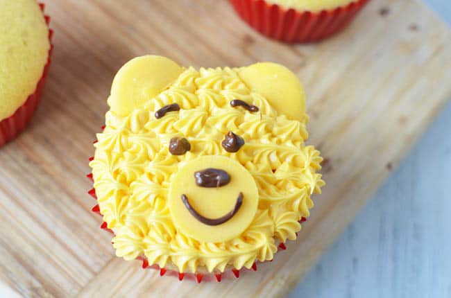 Christopher Robin Inspired Winnie the Pooh Cupcakes