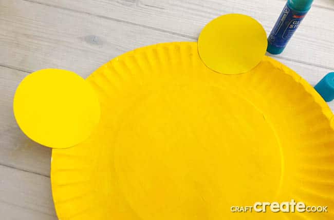Our Christopher Robin Inspired Pooh Bear Craft is the easiest craft to get you excited about the new Christopher Robin movie in theaters soon.